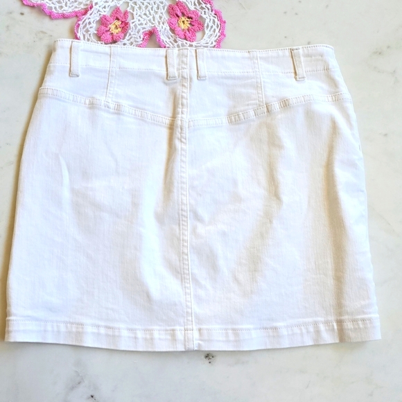 FREE PeopleWe The Free White Denim Shes ALL that Mini Skirt Size 31 - Picture 5 of 8
